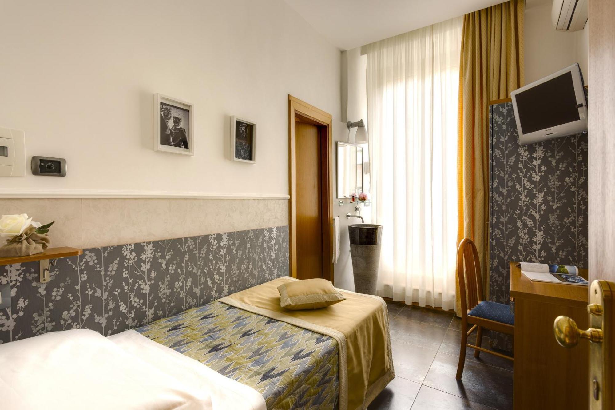 Single Room,110034675:JPEG